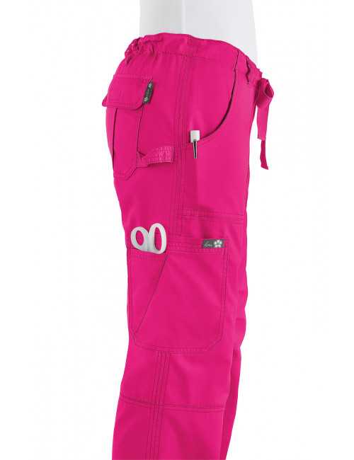 Pantalon médical Femme Koi "Lindsey", collection "Koi Classics" (701-) fuchsia détail