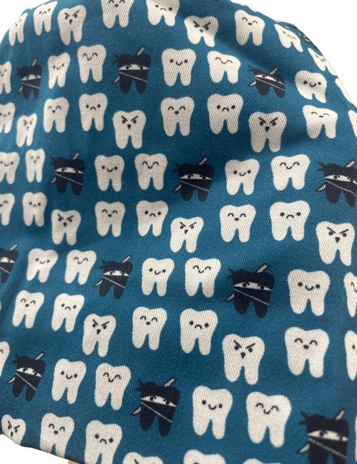 Calot médical "Dents ninja sur fond bleu caraibe" (209-22137)